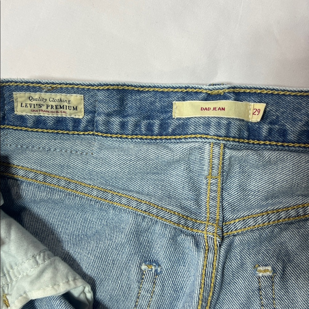 Levi’s women size 29 Dad Jean - Picture 2 of 10